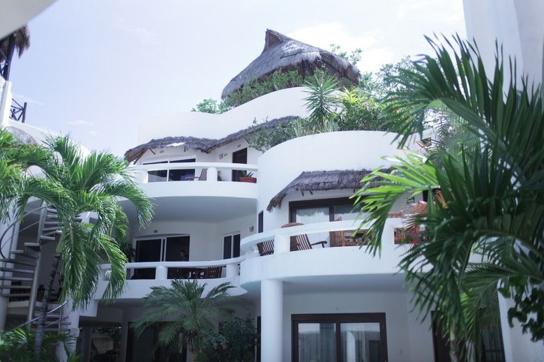 Hotel Blue Palms