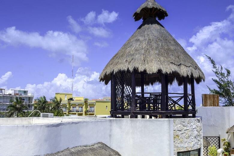 Hotel Blue Palms