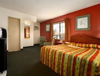 Motel Howard Johnson Inn University