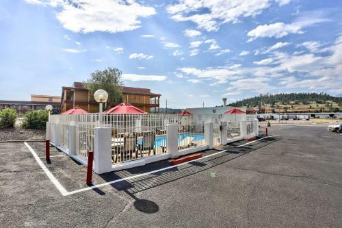 Motel 6 Flagstaff East - Lucky Lane