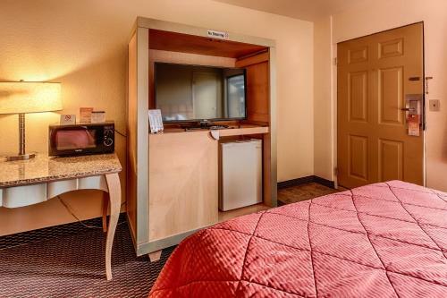 Motel Howard Johnson Inn - Flagstaff
