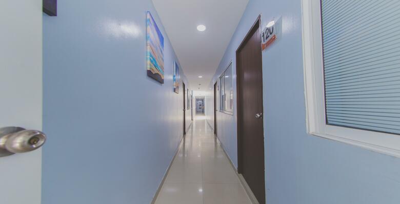 Azu�n Suites Hotel