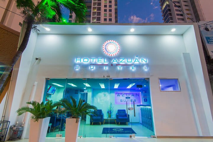 Azu�n Suites Hotel