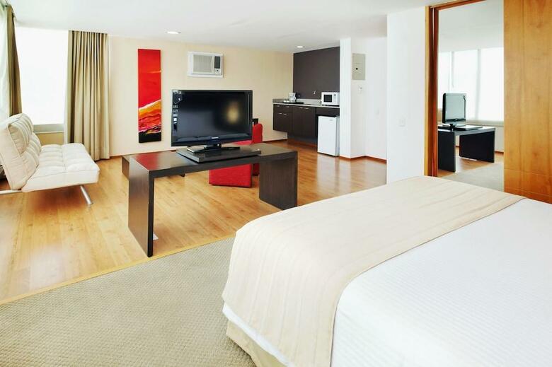 Hotel Holiday Inn Express & Suites Medellin