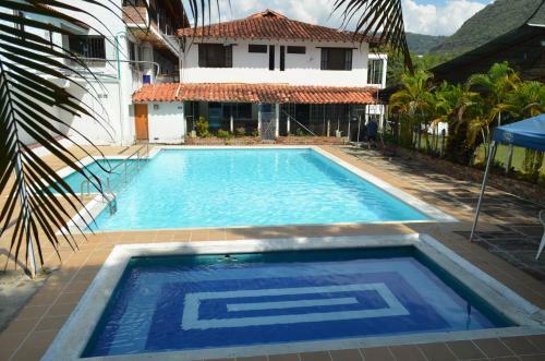 Hotel Campestre La Ribera Del Fonce