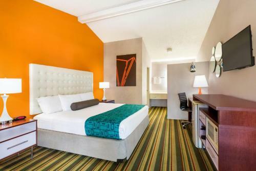 Motel Howard Johnson Airport Downtown