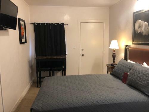 Pine View Motel