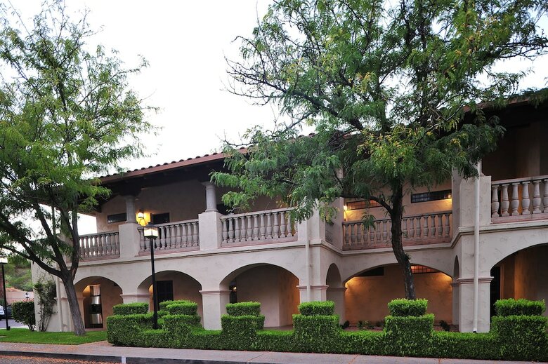 Hotel Los Abrigados Resort And Spa