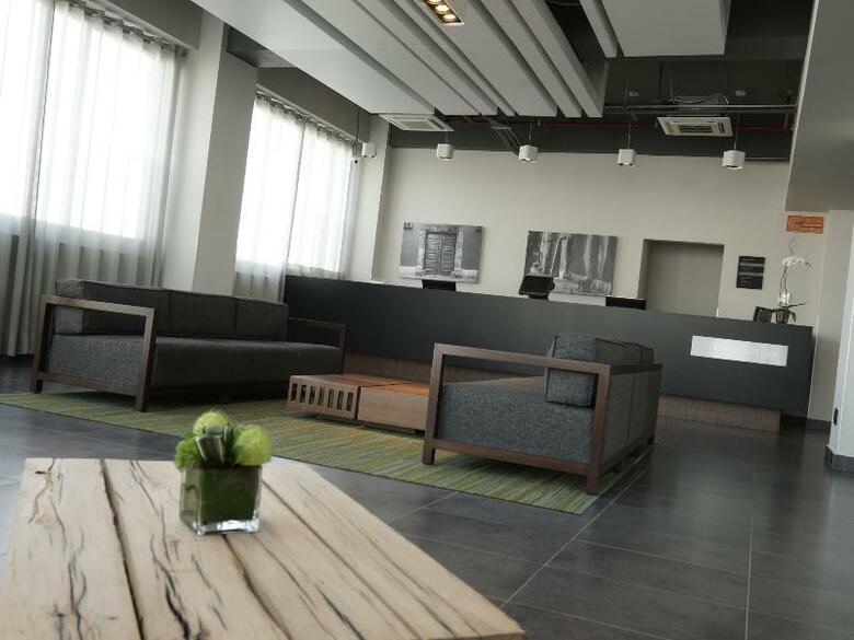 Hotel City Express Plus Patio Universidad