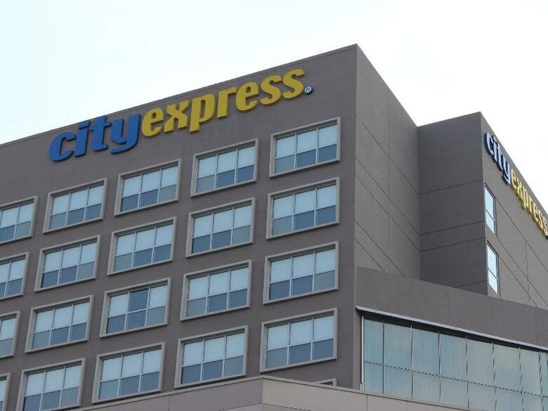 Hotel City Express Plus Patio Universidad