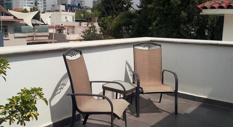 Aparthotel Suites Aristoteles 140