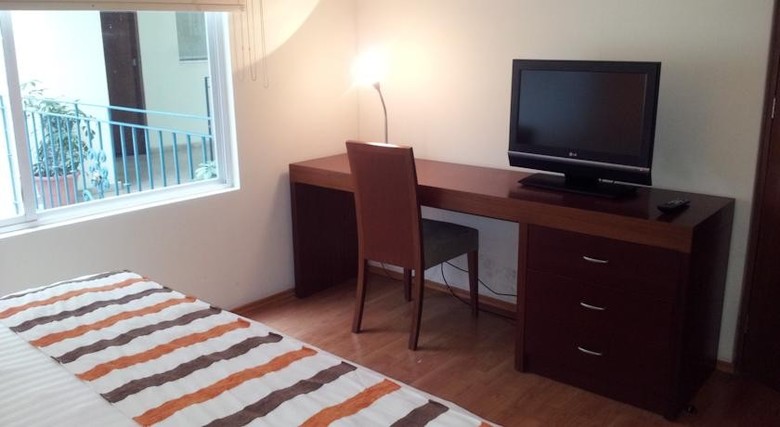 Aparthotel Suites Aristoteles 140