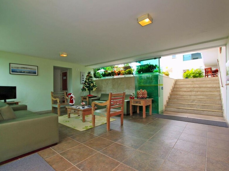 Hostal Farol De Itapu� Praia Hotel