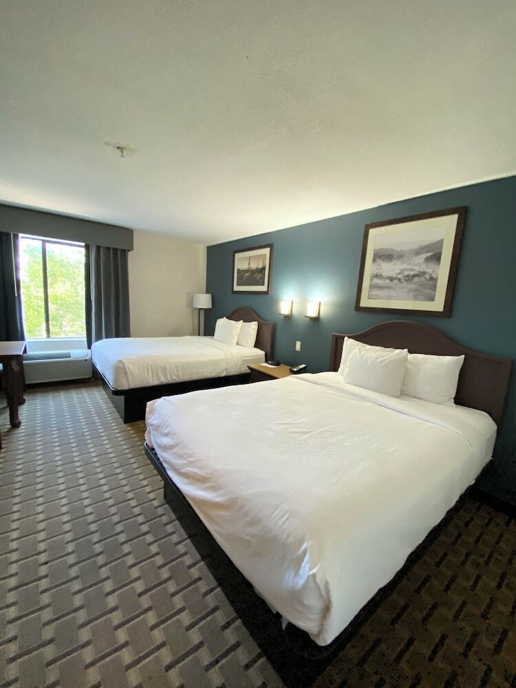 The Tombstone Grand Hotel