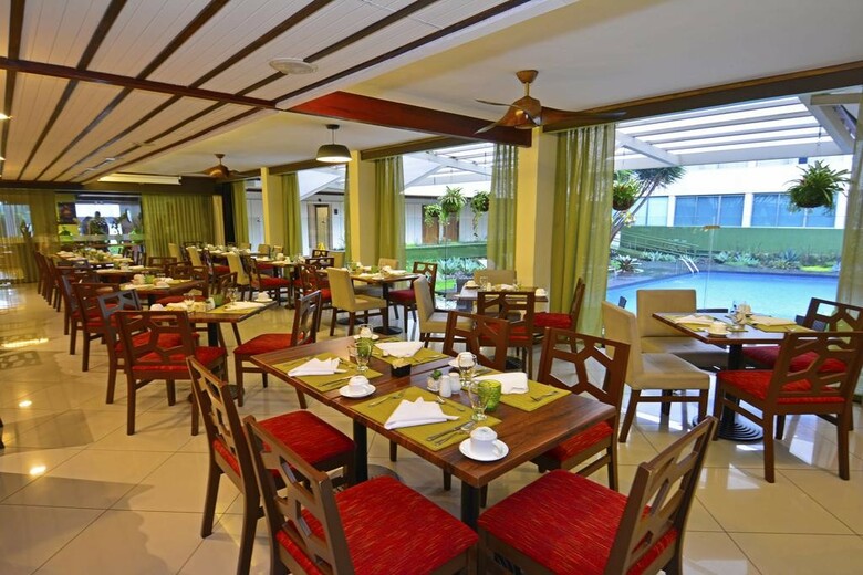 Autentico Hotel