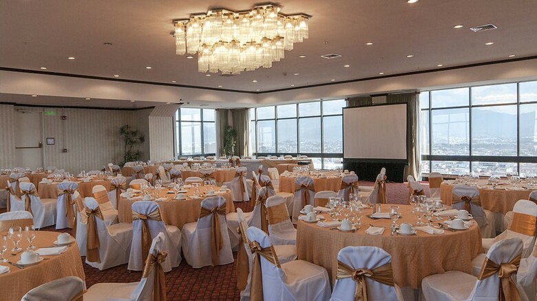 Hotel Holiday Inn San Jose-aurola