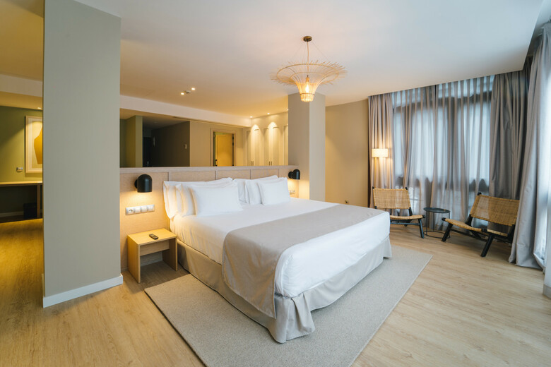 Hotel Barcel� Oviedo Cervantes