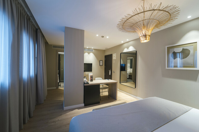 Hotel Barcel� Oviedo Cervantes