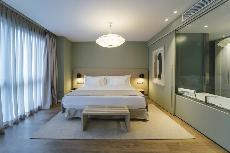 Hotel Barcel� Oviedo Cervantes