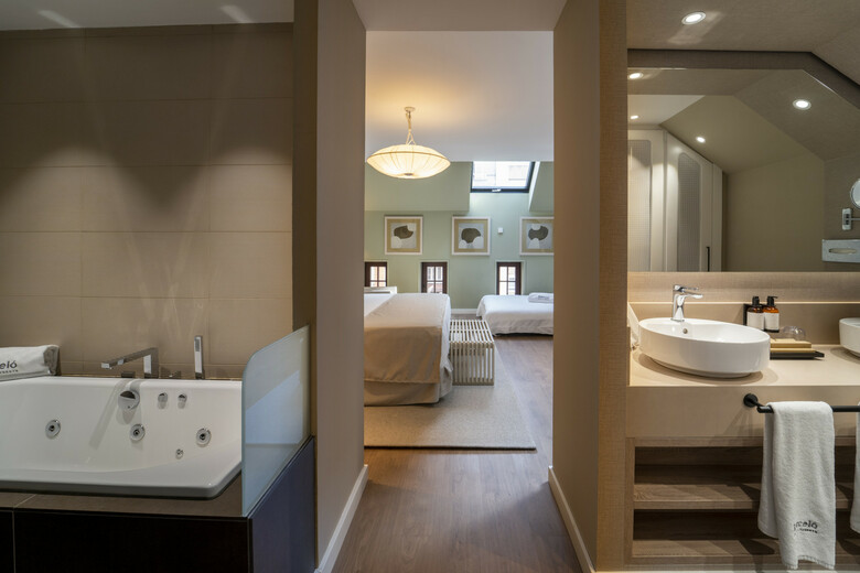 Hotel Barcel� Oviedo Cervantes
