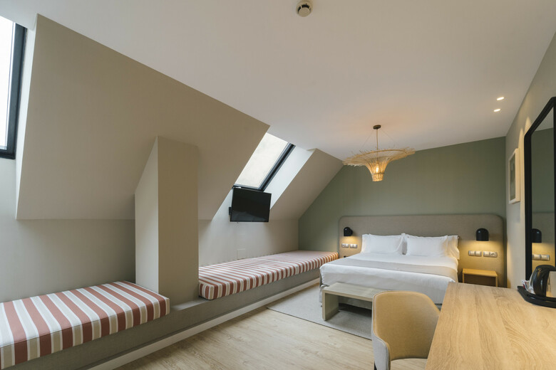 Hotel Barcel� Oviedo Cervantes