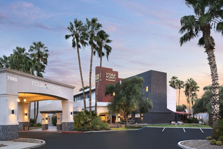 Hotel Four Points By Sheraton Tucson Airport