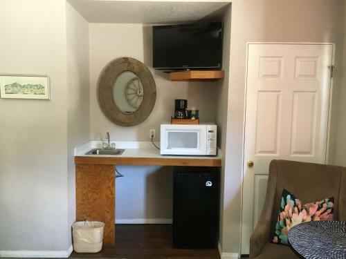 The Canyon Motel & Rv Park