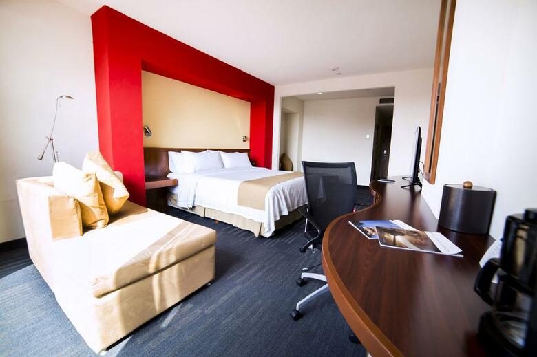 Hotel Holiday Inn Express Guadalajara Expo