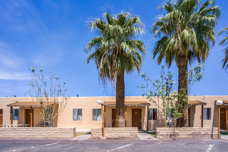 Posada Arizona Inn & Suites