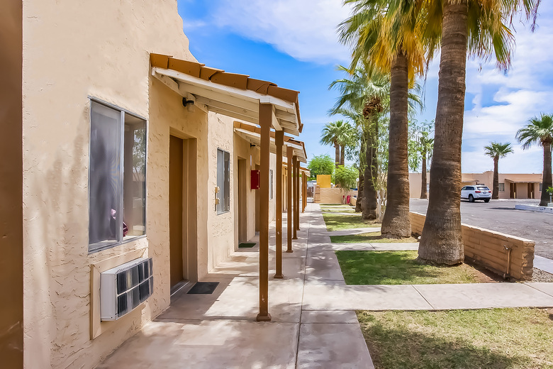 Posada Arizona Inn & Suites