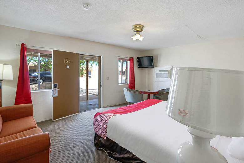 Posada Arizona Inn & Suites