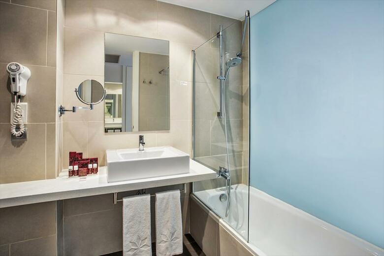 Azz Valencia T�ctica Hotel