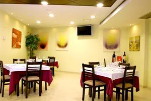 Hotel Kris Ciudad de Sabi��nigo