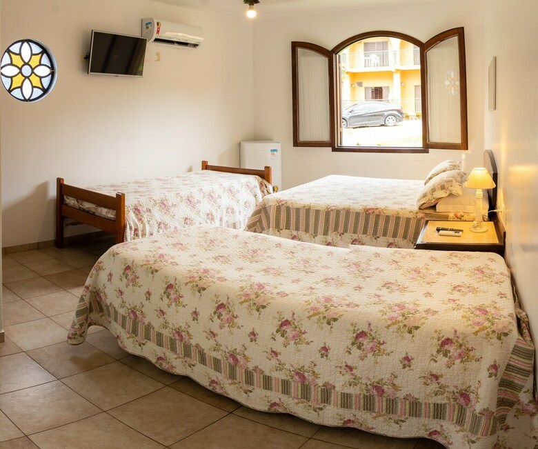 Hostal Pousada Casa Amarela