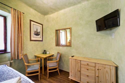Hostal Pension U Hada