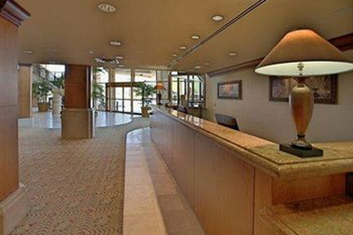 Clarion Hotel Medical Center