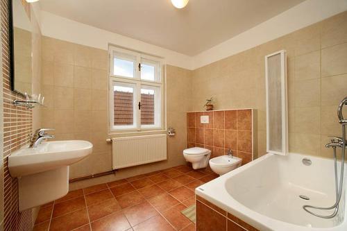 Aparthotel Z�meck� Apartm� - Castle Apartments