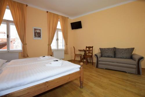 Aparthotel Z�meck� Apartm� - Castle Apartments