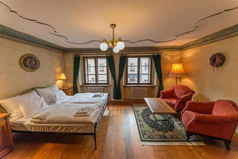 Hostal Alt Straninger