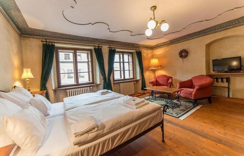 Hostal Alt Straninger