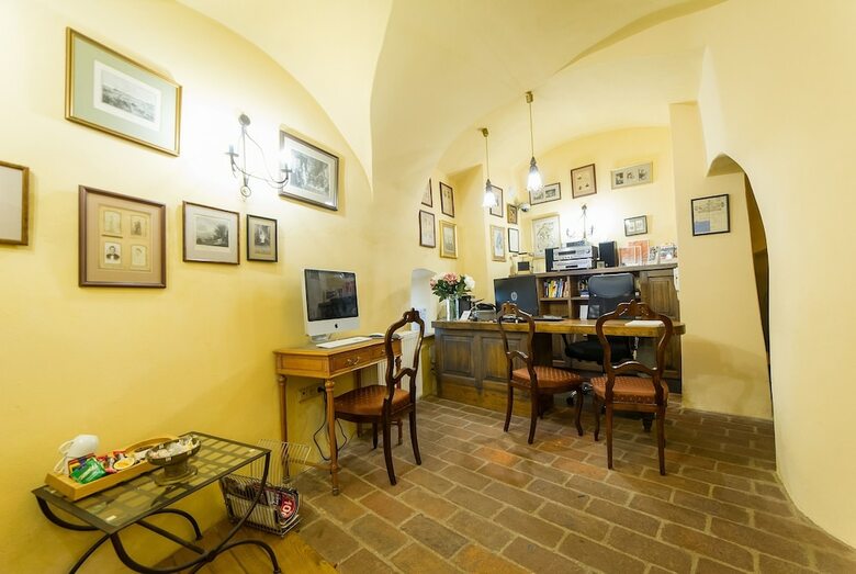 Hotel Leonardo