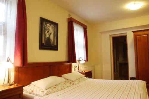 Hostal Rodinn� Pension Antoni