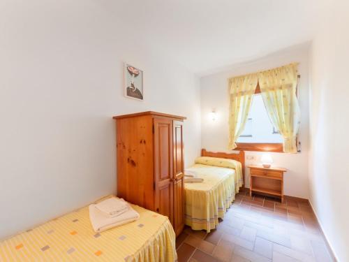 Three-bedroom Apartment Pals Girona 1