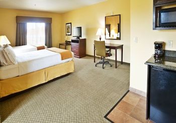 Holiday Inn Express Hotel And Suites Texarkana