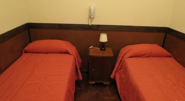 Hotel Raglan