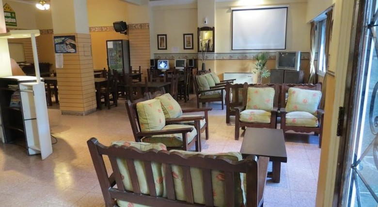 Hotel Raglan
