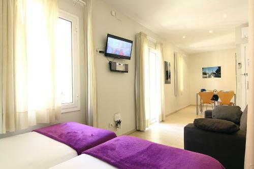 Classbedroom Apartments I