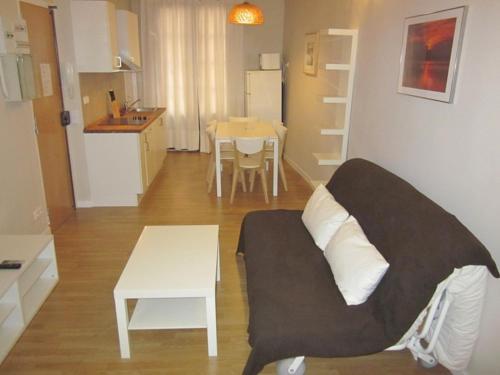 Barcelona Mercaders Apartments