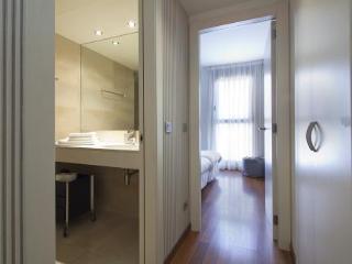 Inside Barcelona Apartments Mercat