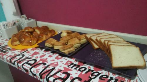 Bed & Breakfast Ca�as Suites Urbanas